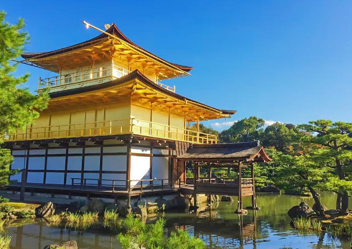 Templo Kinkakuji (Pabellón Dorado) Kinkakuji Temple (Golden Pavilion)