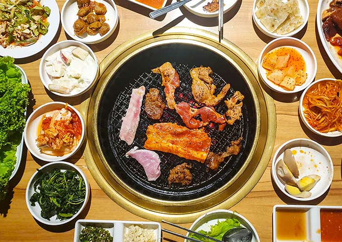 Disfruta de la cocina coreana en Seúl Enjoy Korean Cuisine in Seoul