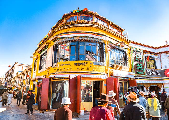 Lhasa Barhkor Street