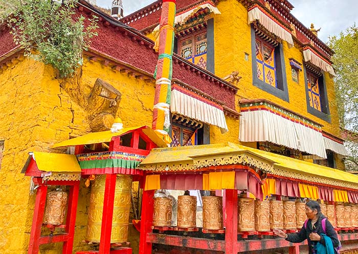 Lhasa Barhkor Street