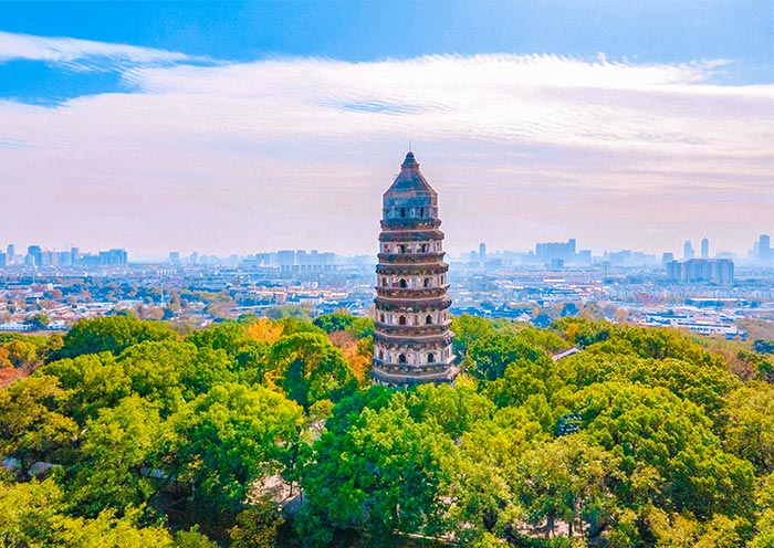 Tiger Hill Pagoda (Huqiu Tower)