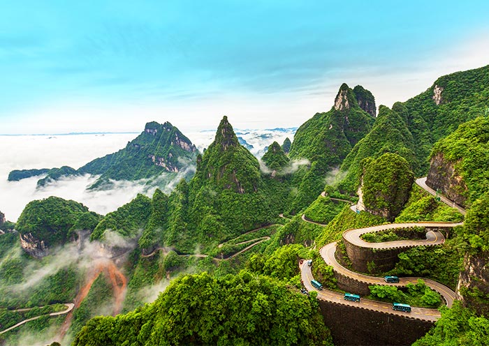 999 Bends Road in Tianmen Mountain, Zhangjiajie