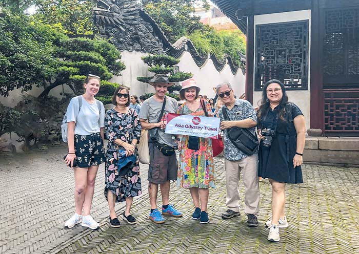 Visit Yuyuan Garden in Small Group with AOT