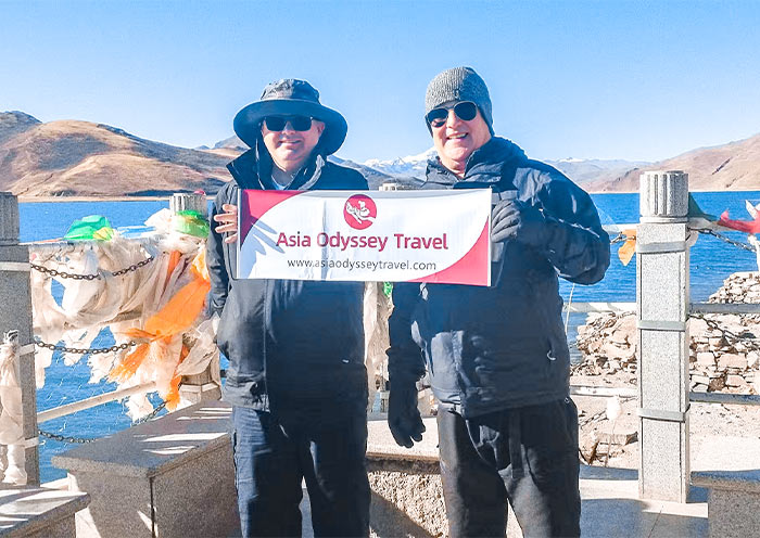 Our Guests at Yamdrok Lake 
