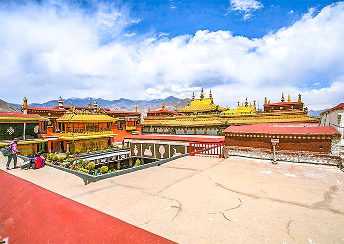 Lhasa Jokhang Temple