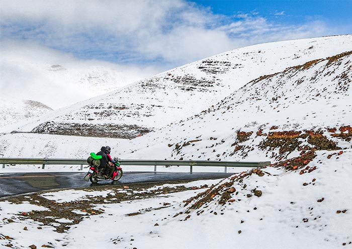 Visit Mount Everest in Winter