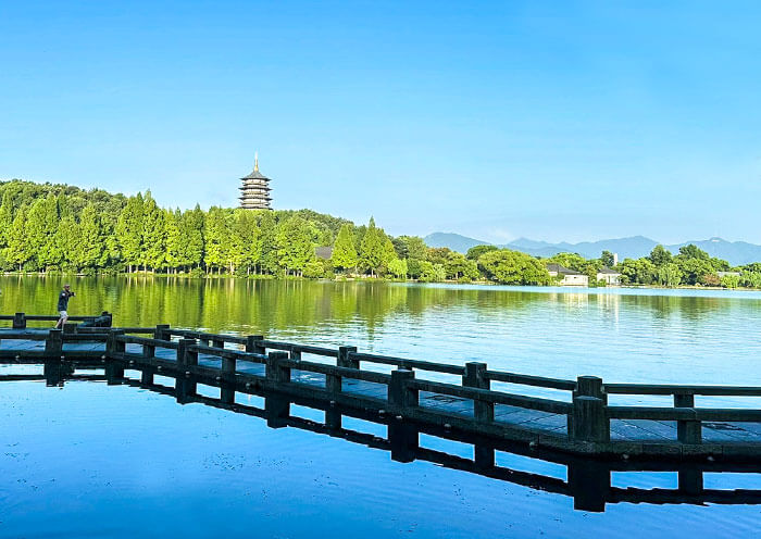 Long Bridge, West Lake