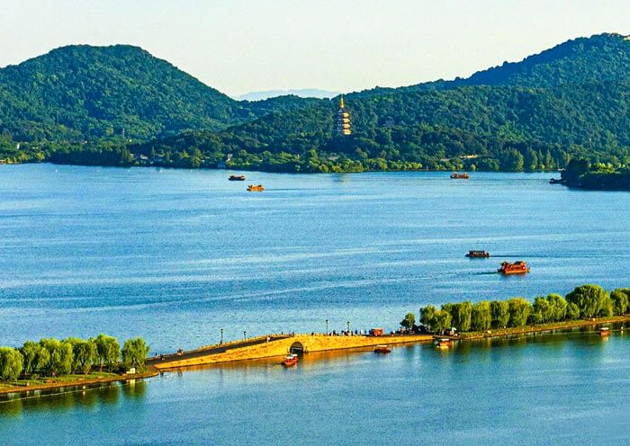 Broken Bridge, West Lake
