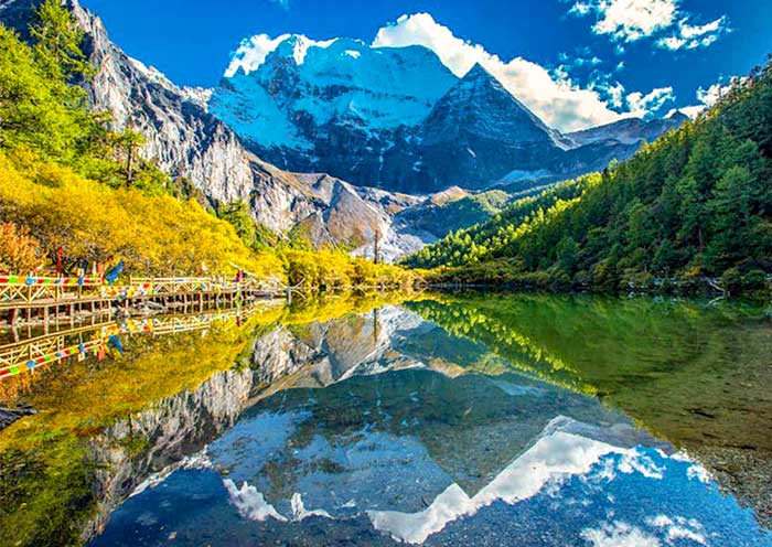 Las Tres Montañas Sagradas de Yading Three Holy Mountains of Yading
