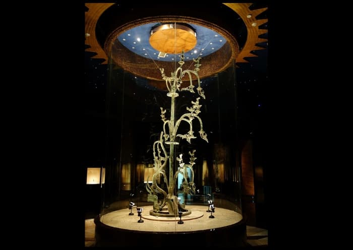  Bronze Sacred Tree in Sanxingdui Museum