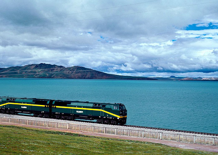 Train to Tibet from Xining