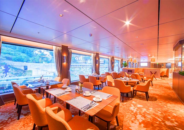 Life on the 5-star Cruise