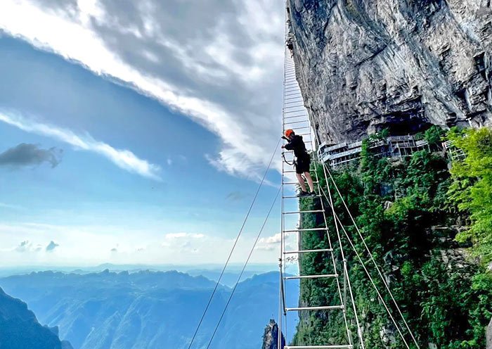 Experiencia de Vía Ferrata en la Montaña Qixing, Zhangjiajie