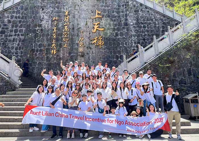 Group Tour to Tianmenshan, Zhangjiaije