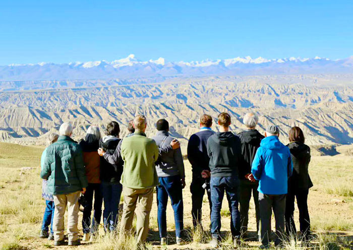 Asombraos por el Magnífico Bosque de Tierra de Zanda Zanda Earth Forest in Tibet